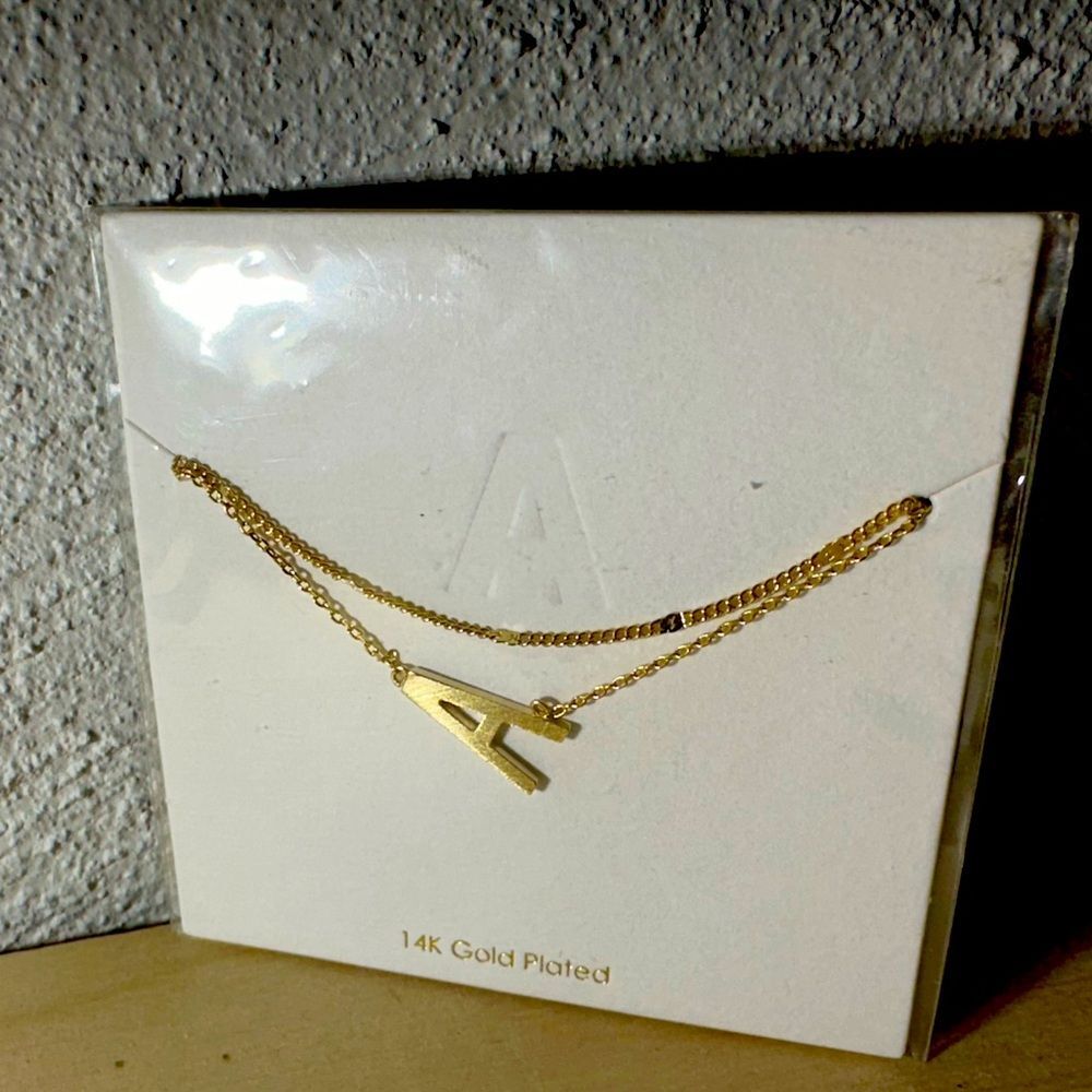 Gold delicate necklace